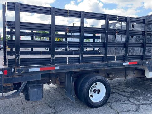 Used 2019 GMC Savana 3500 RWD image 37