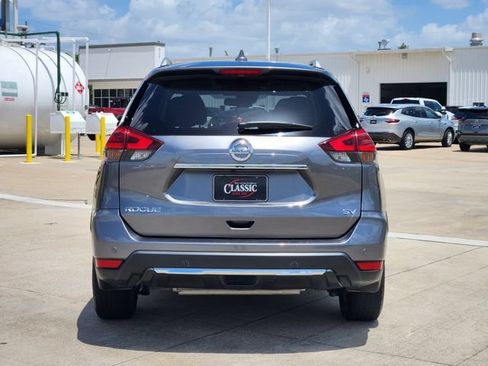 Used 2019 Nissan Rogue SV FWD image 6