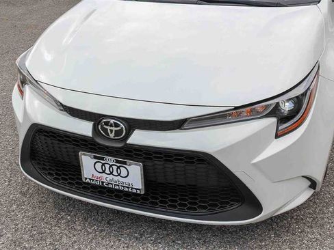 Used 2021 Toyota Corolla LE w/ Carpet Mat Package (TMS) image 6