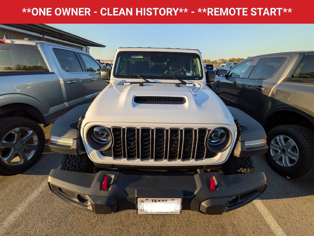 Used 2026 Jeep Wrangler Unlimited Rubicon AWD/4WD image 2