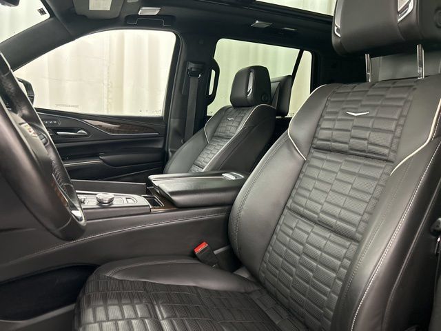 Used 2024 Cadillac Escalade Sport Platinum AWD/4WD image 7
