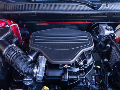 Used 2023 Chevrolet Blazer RS image 8