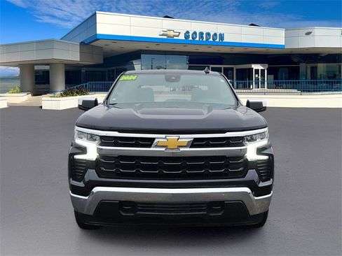 Used 2024 Chevrolet Silverado 1500 LT image 2