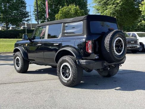 Certified 2022 Ford Bronco Badlands AWD/4WD image 3