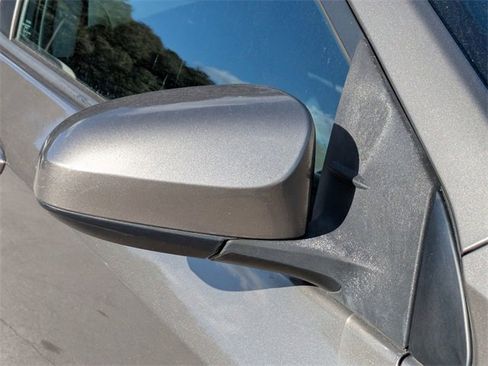 Used 2019 Toyota Corolla LE image 12