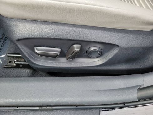 Used 2023 Toyota Camry SE FWD image 20
