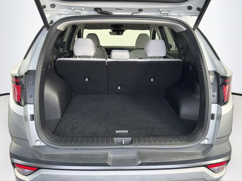 Used 2025 Hyundai Tucson SEL FWD image 30
