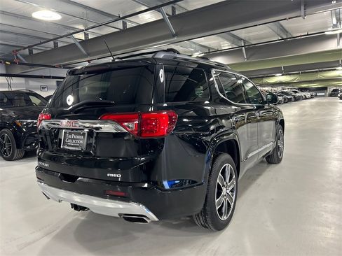 Used 2019 GMC Acadia Denali w/ Technology Package image 2