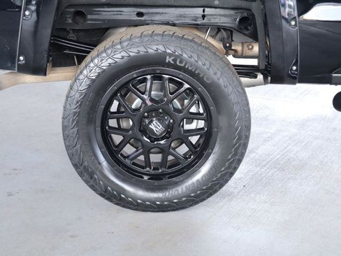 Used 2017 GMC Sierra 1500 SLT AWD/4WD image 5