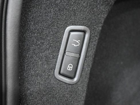 Used 2020 Maserati Levante S image 16