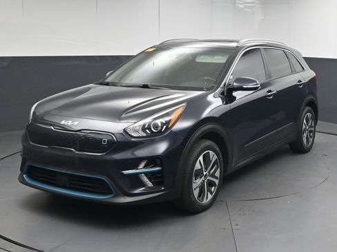 Used 2022 Kia Niro EX Premium image 4