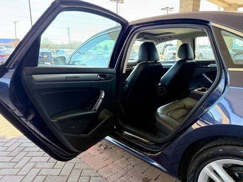 Used 2014 Volkswagen Passat TDI SE image 32