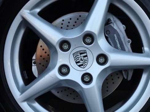 Used 2006 Porsche 911 Carrera RWD image 50