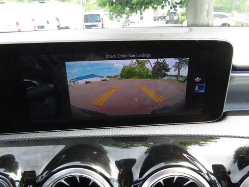 Used 2020 Mercedes-Benz CLA 250 4MATIC image 10