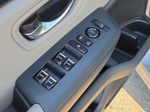 Used 2023 Honda Pilot EX-L image 14