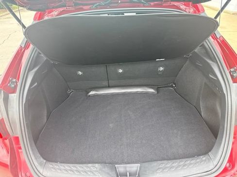 Used 2018 Toyota C-HR XLE FWD image 12