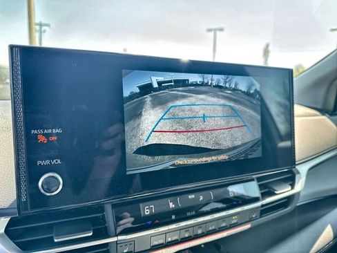 New 2026 Toyota Sienna XLE image 26