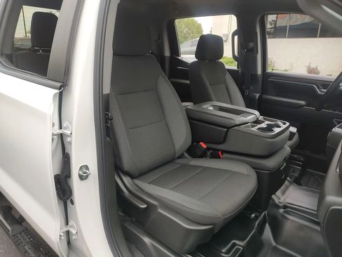 Used 2022 Chevrolet Silverado 1500 LT w/ Z71 Off-Road Package image 25