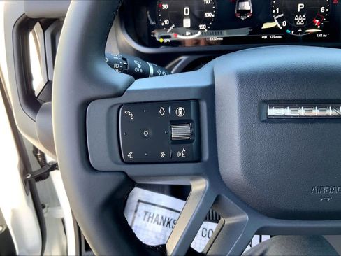Used 2025 Land Rover Defender 110 S image 22