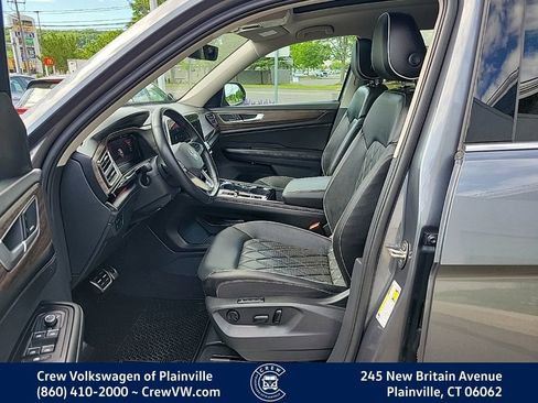 Certified 2024 Volkswagen Atlas SEL Premium R-Line AWD/4WD image 13