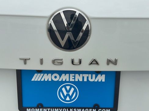 Used 2023 Volkswagen Tiguan SEL R-Line AWD/4WD image 32