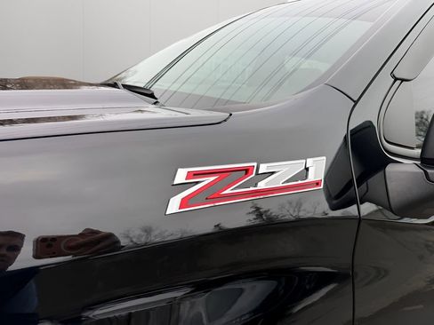 Used 2019 Chevrolet Silverado 1500 LT Trail Boss image 11