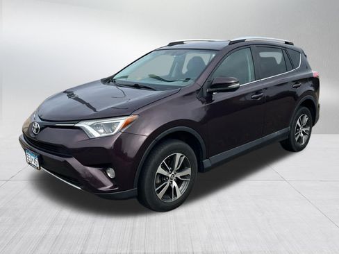 Used 2016 Toyota RAV4 XLE AWD/4WD image 3
