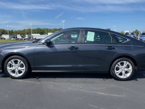 Certified 2023 Honda Accord LX image 6