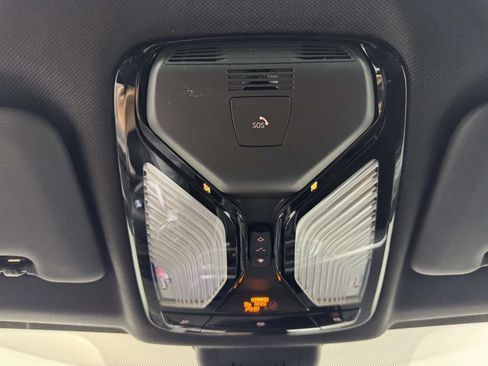Used 2023 BMW X5 xDrive40i w/ Premium Package AWD/4WD image 25