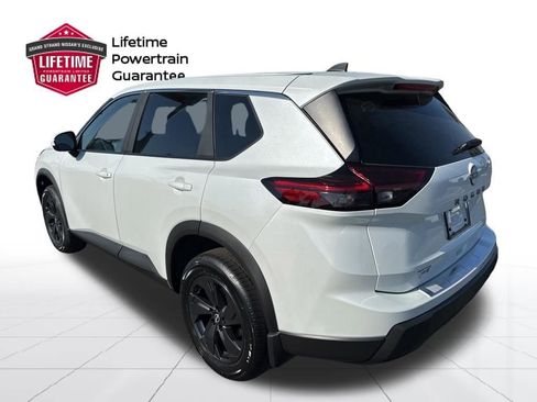 New 2026 Nissan Rogue SV FWD image 7