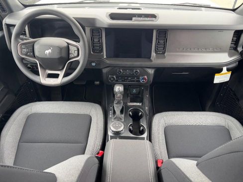 New 2025 Ford Bronco Base 4 Door 4x4 image 6