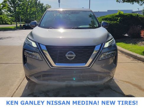 Used 2023 Nissan Rogue SV AWD/4WD image 8