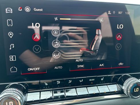 New 2026 GMC Canyon Elevation w/ Convenience Package image 6