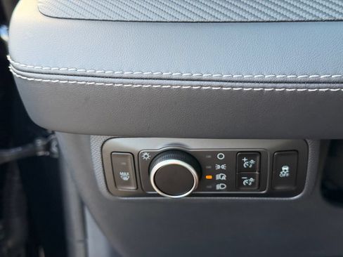 Certified 2025 Ford Mustang Mach-E Select RWD image 23