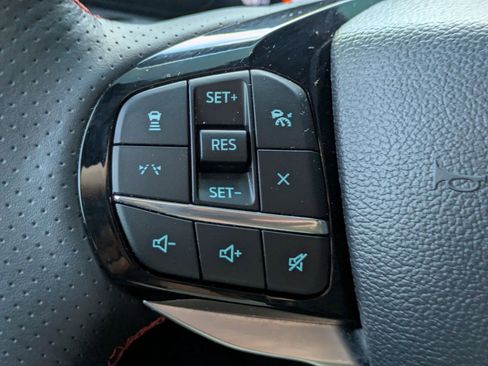 Used 2025 Ford Explorer ST-Line image 13