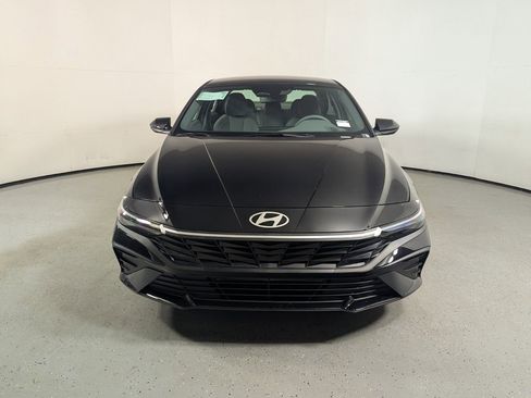 New 2026 Hyundai Elantra Sport image 2