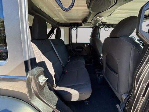 Used 2022 Jeep Wrangler Unlimited Willys image 35