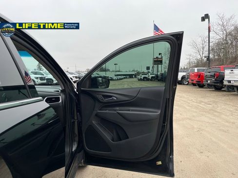Used 2019 Chevrolet Equinox LT w/ LPO, Blackout Package image 34