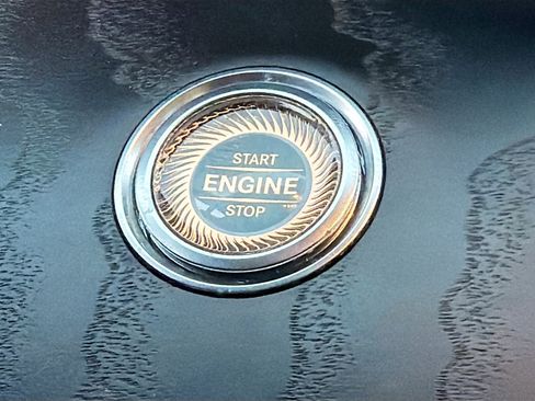 Used 2018 Mercedes-Benz E 300 image 36