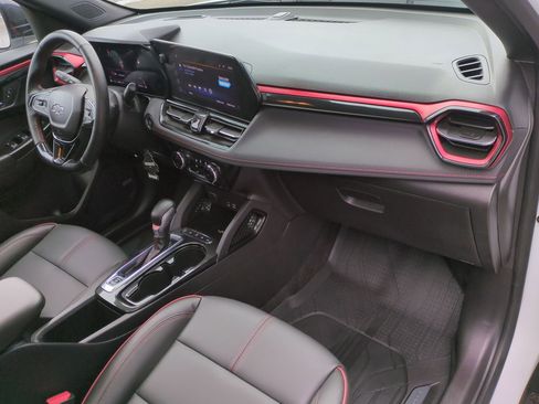 Certified 2025 Chevrolet TrailBlazer RS w/ Convenience Package image 29