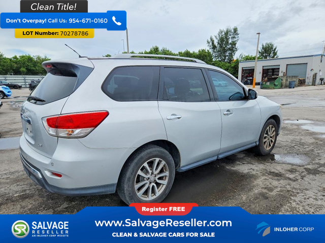 Used 2014 Nissan Pathfinder SV FWD image 4