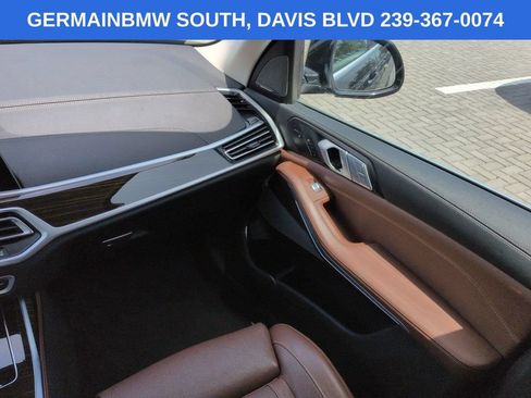 Used 2020 BMW X7 xDrive40i w/ Premium Package AWD/4WD image 19