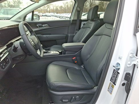 New 2026 Kia Sportage SX FWD image 6