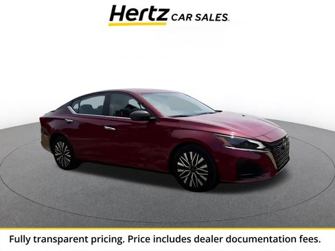 Used 2025 Nissan Altima 2.5 SV FWD image 1
