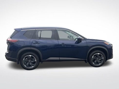 Used 2024 Nissan Rogue SV w/ SV Premium Package AWD/4WD image 8