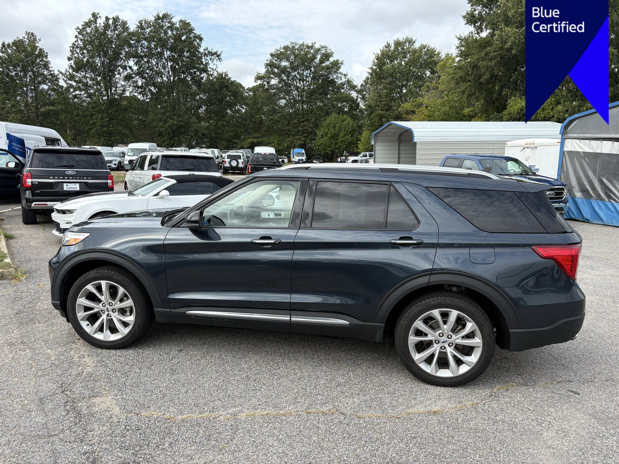 Used 2022 Ford Explorer Platinum w/ Equipment Group 601A AWD/4WD image 8