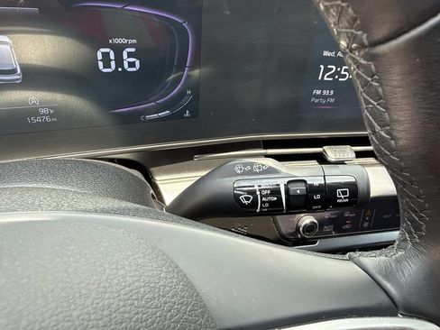 Used 2025 Kia Sportage EX FWD image 37