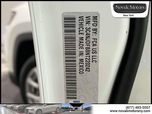 Used 2022 Jeep Compass Latitude AWD/4WD image 21