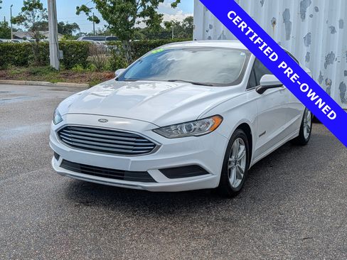 Certified 2018 Ford Fusion SE FWD image 7