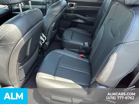 Used 2022 Kia Sorento S FWD image 23